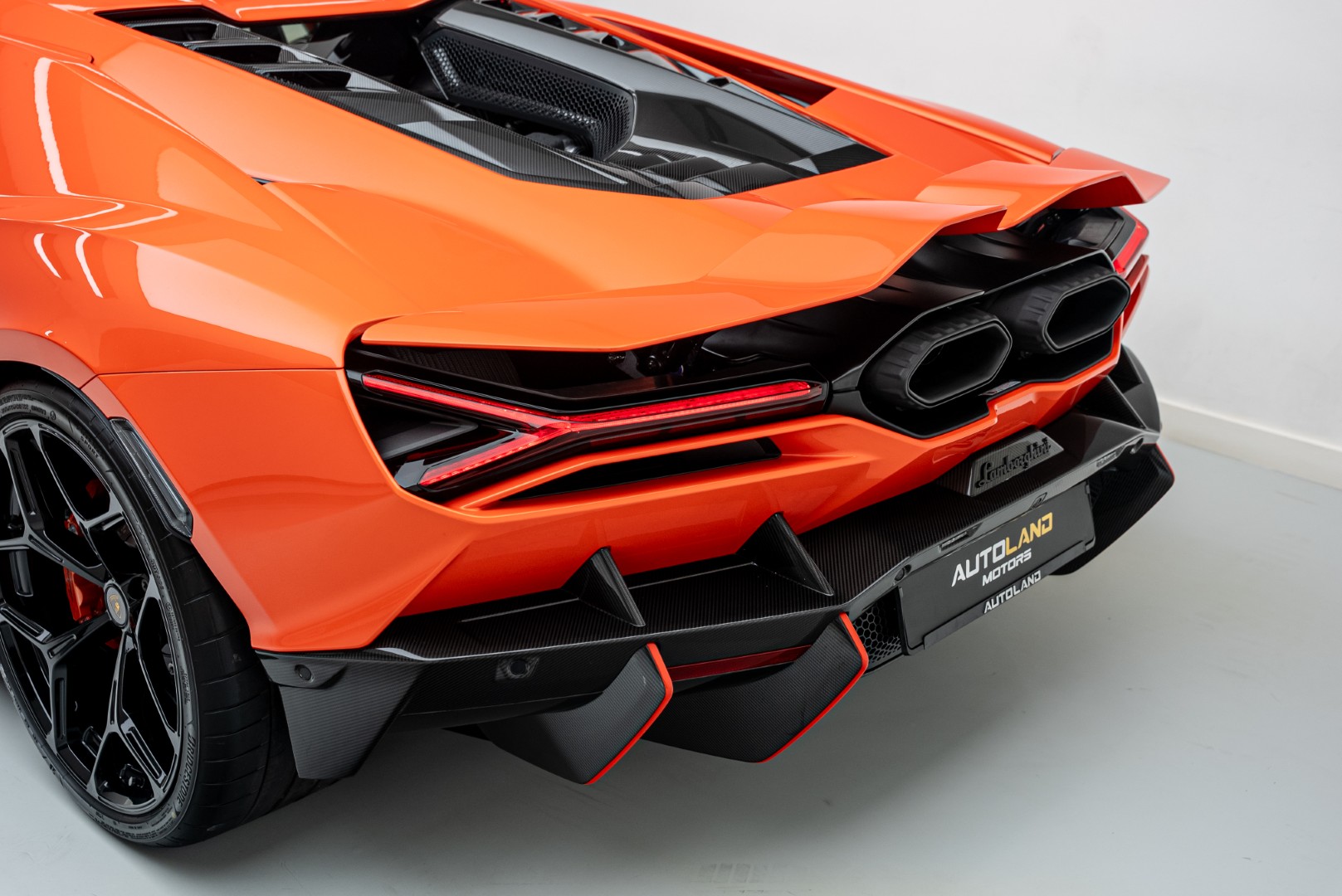 2025 LAMBORGHINI REVUELTO | FULL CARBON FIBER | STUNNING SPEC | SONUS FABER AUDIO SYSTEM 